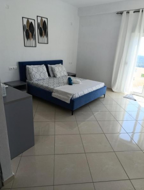 NIKOLARI RESORTs